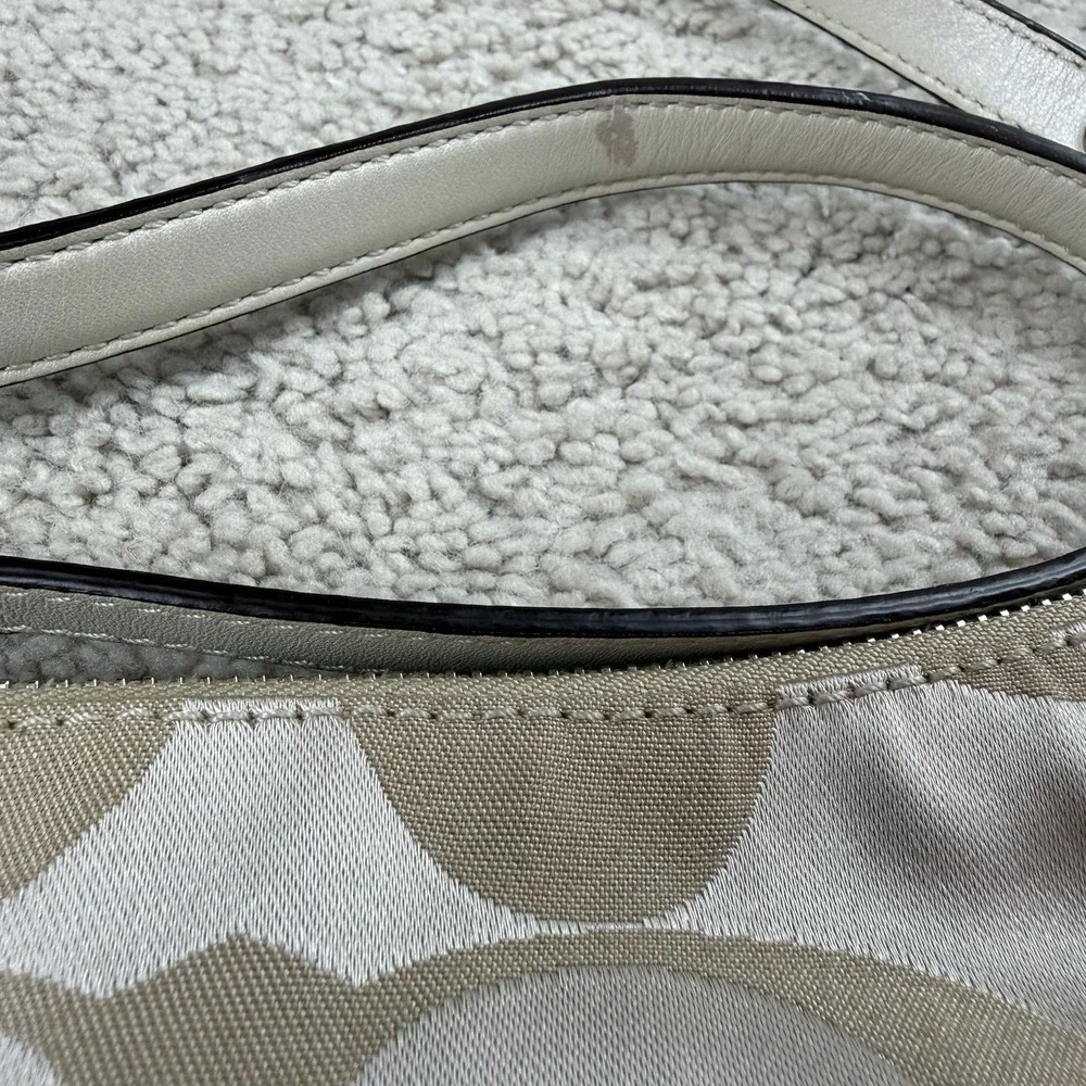 COACH Kristin Op Art Signature East West Crossbody Purse F22302 Convertible EUC